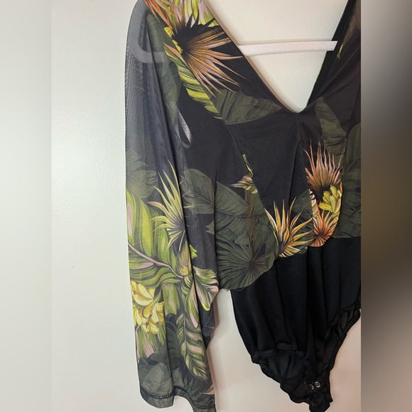 Doce Trama Floral Blouse Bodysuit - Picture 8 of 8